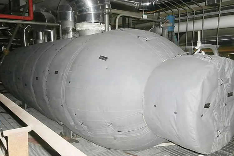 再沸器保溫,再沸器<a href=http://m.988zt.cn/e/tags/?tagname=%E4%BF%9D%E6%B8%A9%E5%A5%97 target=_blank class=infotextkey>保溫套</a>,<a href=http://m.988zt.cn/e/tags/?tagname=%E6%8D%A2%E7%83%AD%E5%99%A8%E4%BF%9D%E6%B8%A9 target=_blank class=infotextkey>換熱器保溫</a>